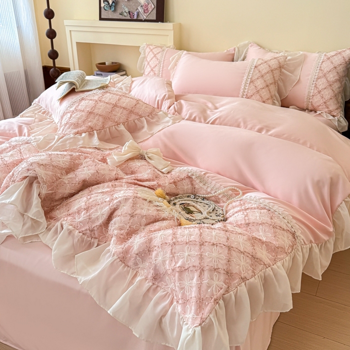 91家纺网 家纺一手货源 找家纺 凯美家居 2025新款水洗真丝蕾丝刺绣四件套 爱丽莎 浅粉