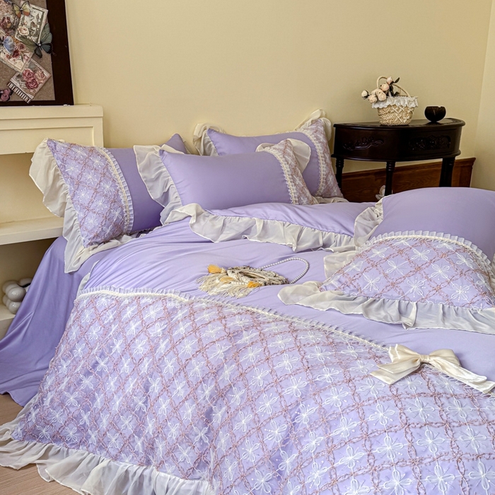 91家纺网 家纺一手货源 找家纺 凯美家居 2025新款水洗真丝蕾丝刺绣四件套 爱丽莎 浅紫