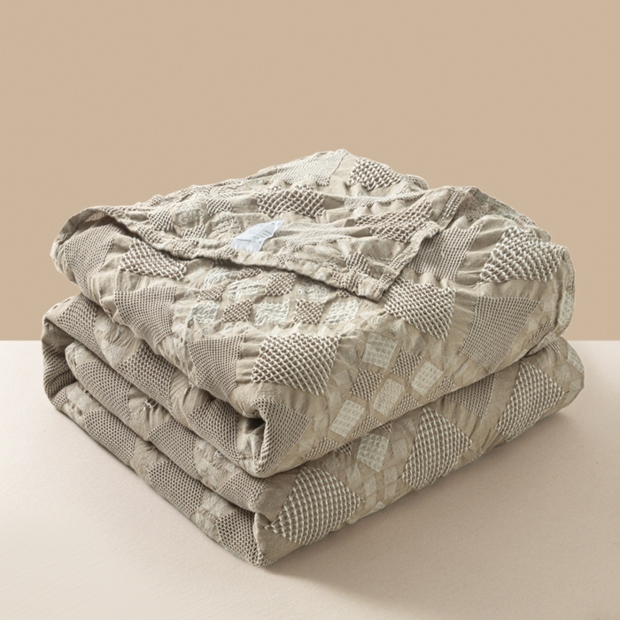 91家纺网 家纺一手货源 找家纺 悦然毛巾被 2025新款全棉纯棉纱布毛巾被镂空盖毯毯子 云感空影-浅驼