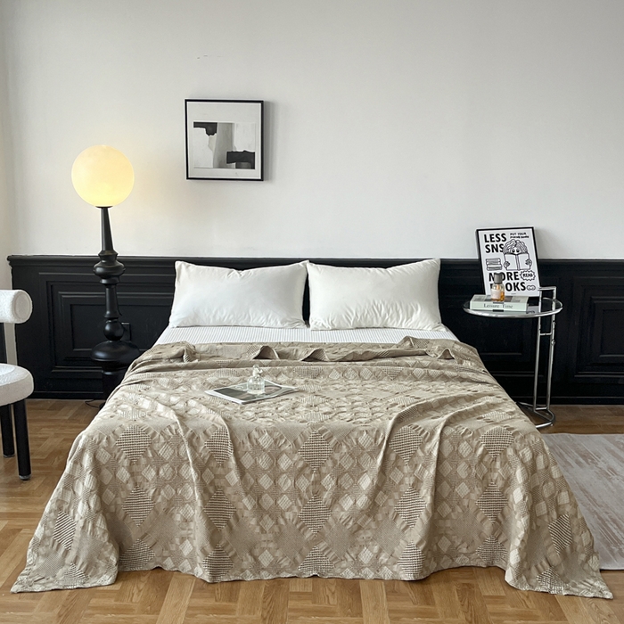 91家纺网 家纺一手货源 找家纺 悦然毛巾被 2025新款全棉纯棉纱布毛巾被镂空盖毯毯子 云感空影-浅驼