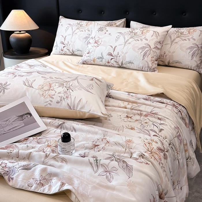 91家纺网 家纺一手货源 找家纺 慕晨 2025新款莱赛尔天丝数码印花四件套莱赛尔夏被四件套天丝夏凉被直播热款夏被被子被芯 寻光 玉