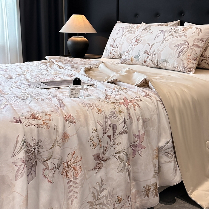 91家纺网 家纺一手货源 找家纺 慕晨 2025新款莱赛尔天丝数码印花四件套莱赛尔夏被四件套天丝夏凉被直播热款夏被被子被芯 寻光 玉