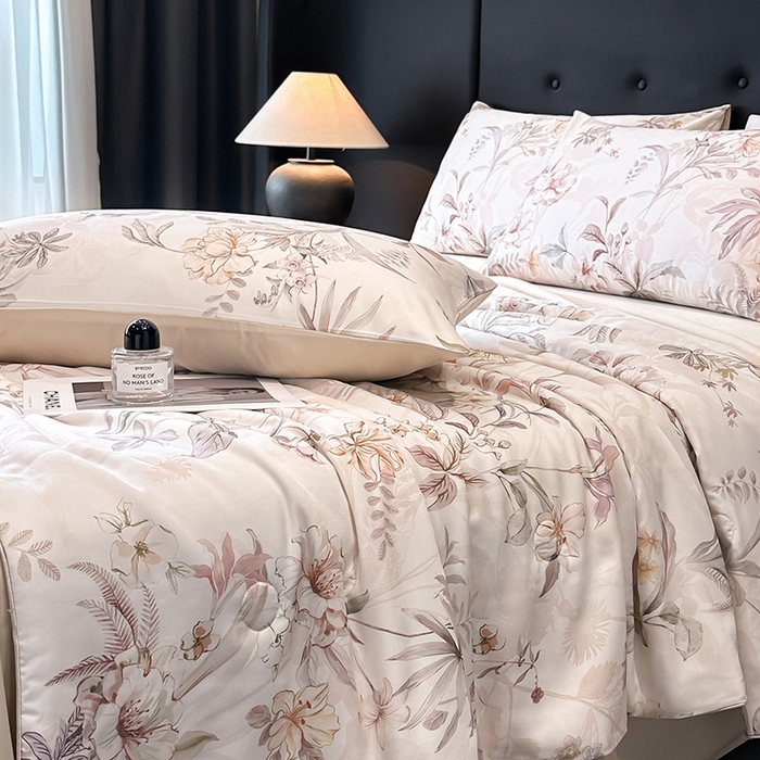 91家纺网 家纺一手货源 找家纺 慕晨 2025新款莱赛尔天丝数码印花四件套莱赛尔夏被四件套天丝夏凉被直播热款夏被被子被芯 寻光 玉