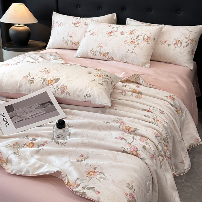 91家纺网 家纺一手货源 找家纺 慕晨 2025新款莱赛尔天丝数码印花四件套莱赛尔夏被四件套天丝夏凉被直播热款夏被被子被芯 花漾 粉