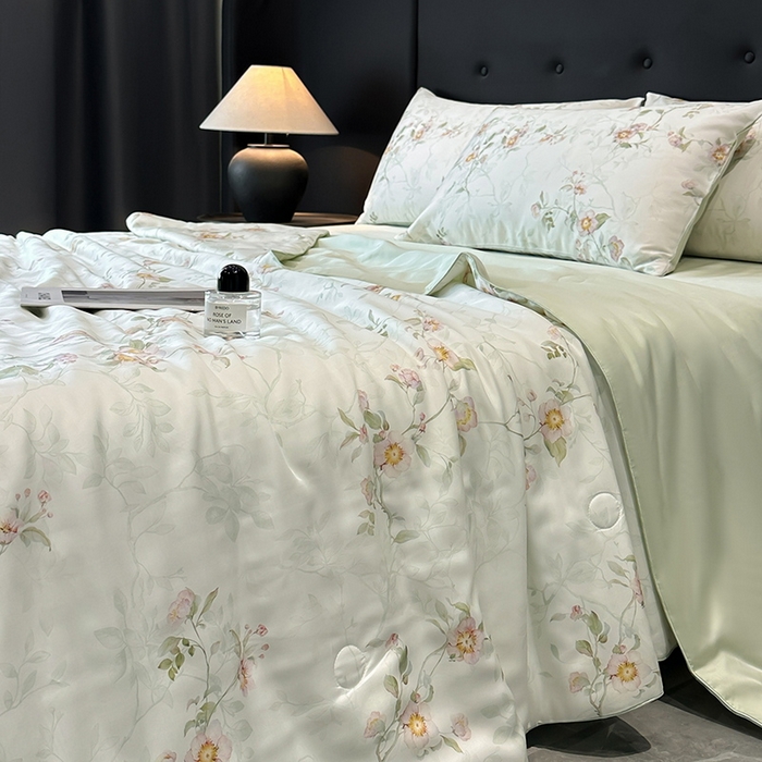 91家纺网 家纺一手货源 找家纺 慕晨 2025新款莱赛尔天丝数码印花四件套莱赛尔夏被四件套天丝夏凉被直播热款夏被被子被芯 花漾 绿