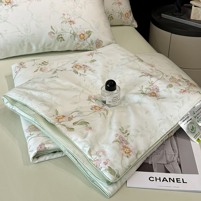 91家纺网 家纺一手货源 找家纺 慕晨 2025新款莱赛尔天丝数码印花四件套莱赛尔夏被四件套天丝夏凉被直播热款夏被被子被芯 花漾 绿