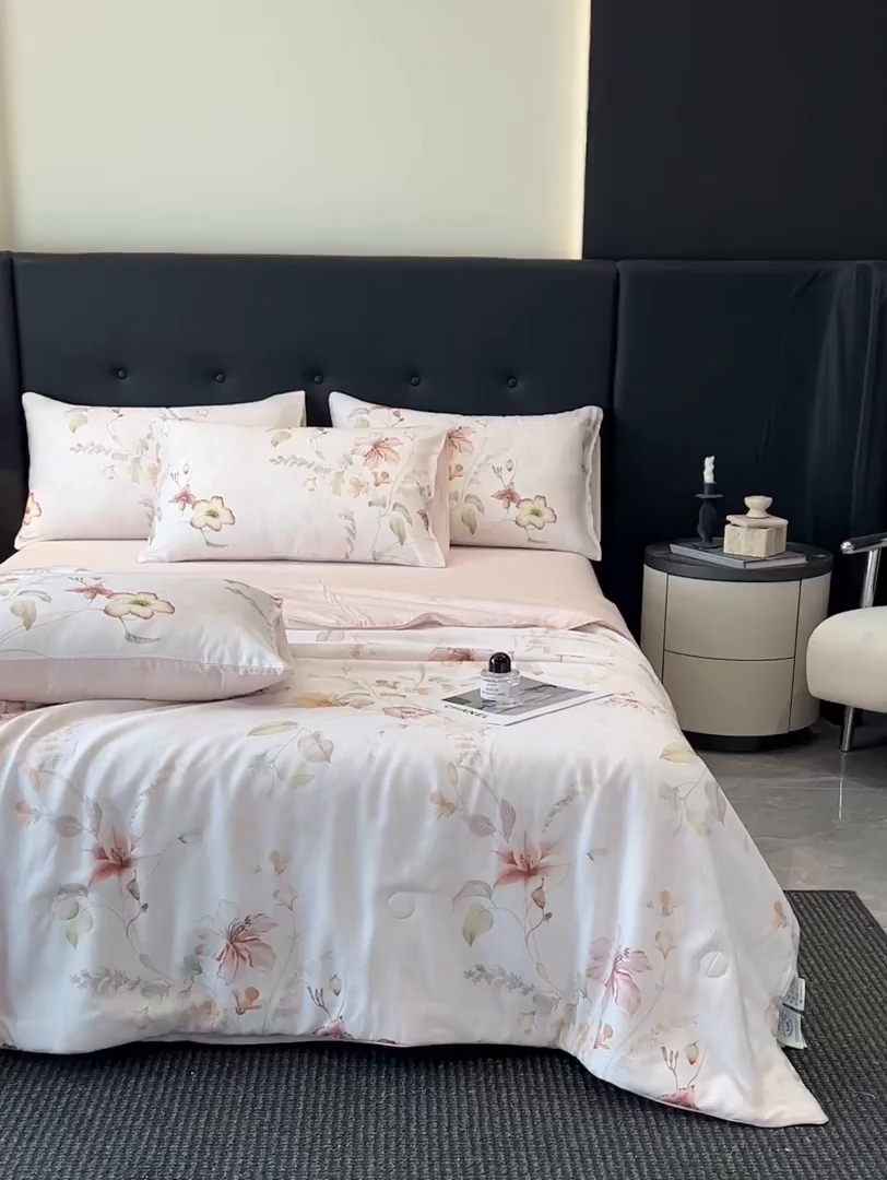 91家纺网 家纺一手货源 找家纺 慕晨 2025新款莱赛尔天丝数码印花四件套莱赛尔夏被四件套天丝夏凉被直播热款夏被被子被芯 嫚熙 粉