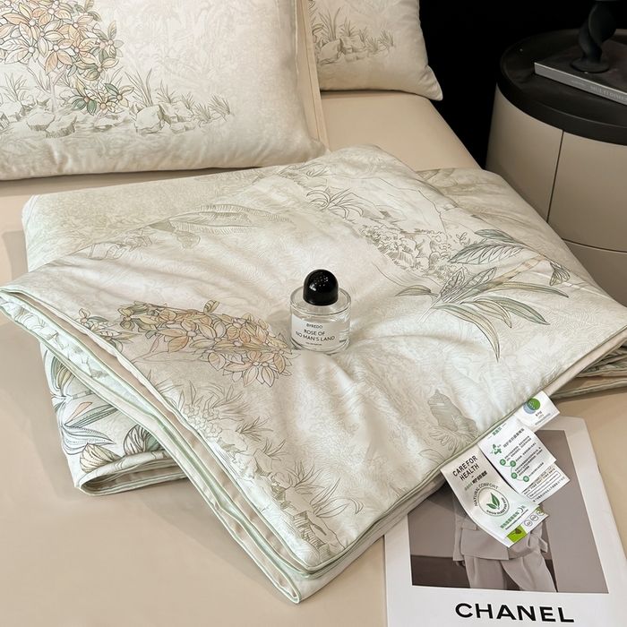 91家纺网 家纺一手货源 找家纺 慕晨 2025新款莱赛尔天丝数码印花四件套莱赛尔夏被四件套天丝夏凉被直播热款夏被被子被芯 诺森 香槟