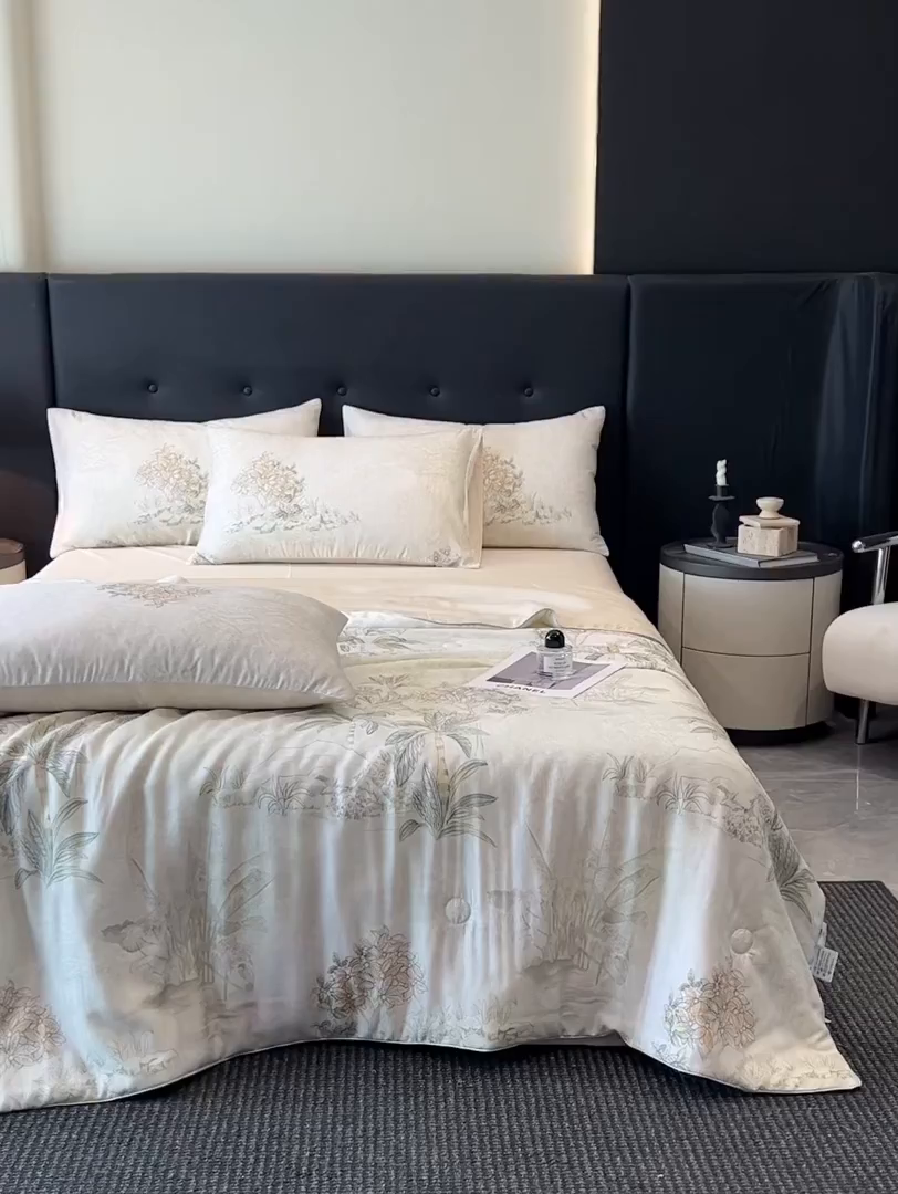 91家纺网 家纺一手货源 找家纺 慕晨 2025新款莱赛尔天丝数码印花四件套莱赛尔夏被四件套天丝夏凉被直播热款夏被被子被芯 诺森 香槟