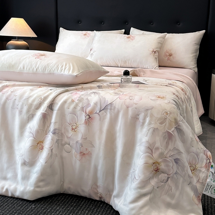 91家纺网 家纺一手货源 找家纺 慕晨 2025新款莱赛尔天丝数码印花四件套莱赛尔夏被四件套天丝夏凉被直播热款夏被被子被芯 栖然 粉