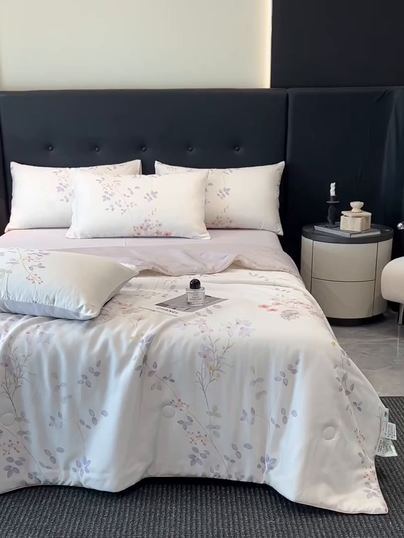 91家纺网 家纺一手货源 找家纺 慕晨 2025新款莱赛尔天丝数码印花四件套莱赛尔夏被四件套天丝夏凉被直播热款夏被被子被芯 星逸