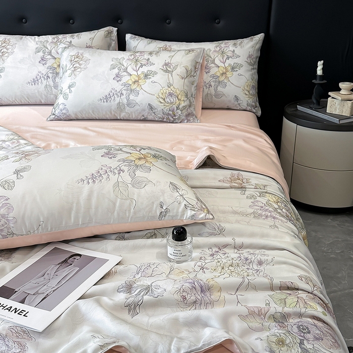 91家纺网 家纺一手货源 找家纺 慕晨 2025新款莱赛尔天丝数码印花四件套莱赛尔夏被四件套天丝夏凉被直播热款夏被被子被芯 韵眠 粉