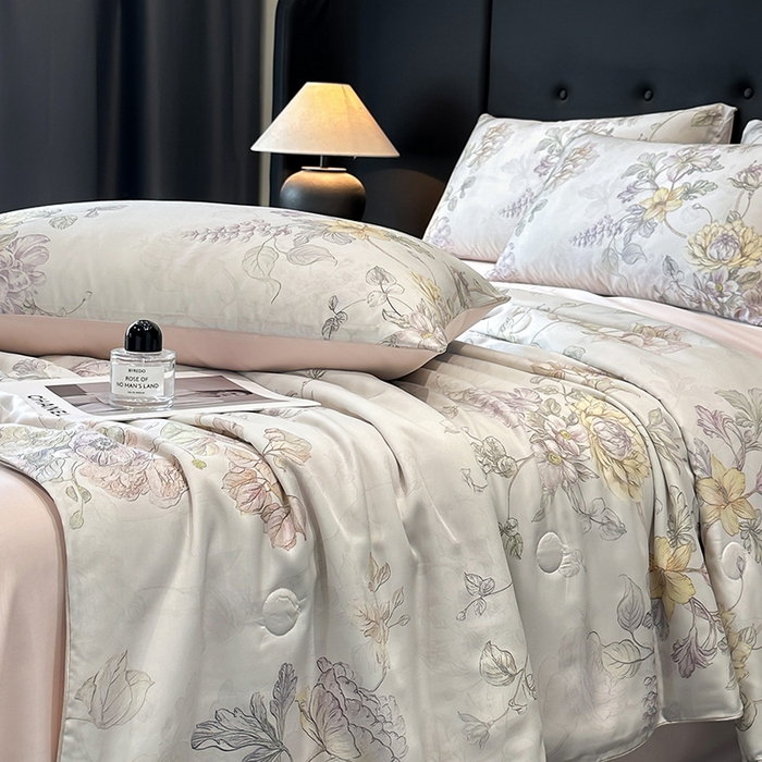 91家纺网 家纺一手货源 找家纺 慕晨 2025新款莱赛尔天丝数码印花四件套莱赛尔夏被四件套天丝夏凉被直播热款夏被被子被芯 韵眠 粉