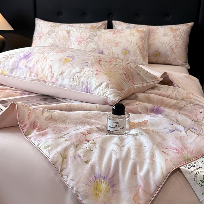 91家纺网 家纺一手货源 找家纺 慕晨 2025新款莱赛尔天丝数码印花四件套莱赛尔夏被四件套天丝夏凉被直播热款夏被被子被芯 芷韵  粉