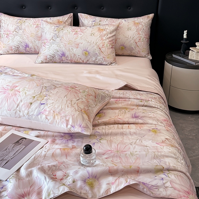 91家纺网 家纺一手货源 找家纺 慕晨 2025新款莱赛尔天丝数码印花四件套莱赛尔夏被四件套天丝夏凉被直播热款夏被被子被芯 芷韵  粉