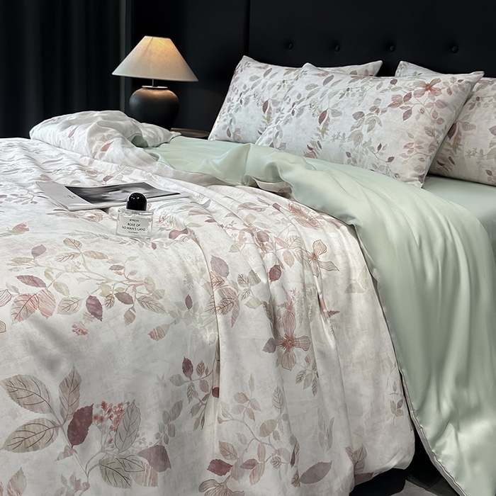 91家纺网 家纺一手货源 找家纺 慕晨 2025新款莱赛尔天丝数码印花四件套莱赛尔夏被四件套天丝夏凉被直播热款四件套 藏幽 绿