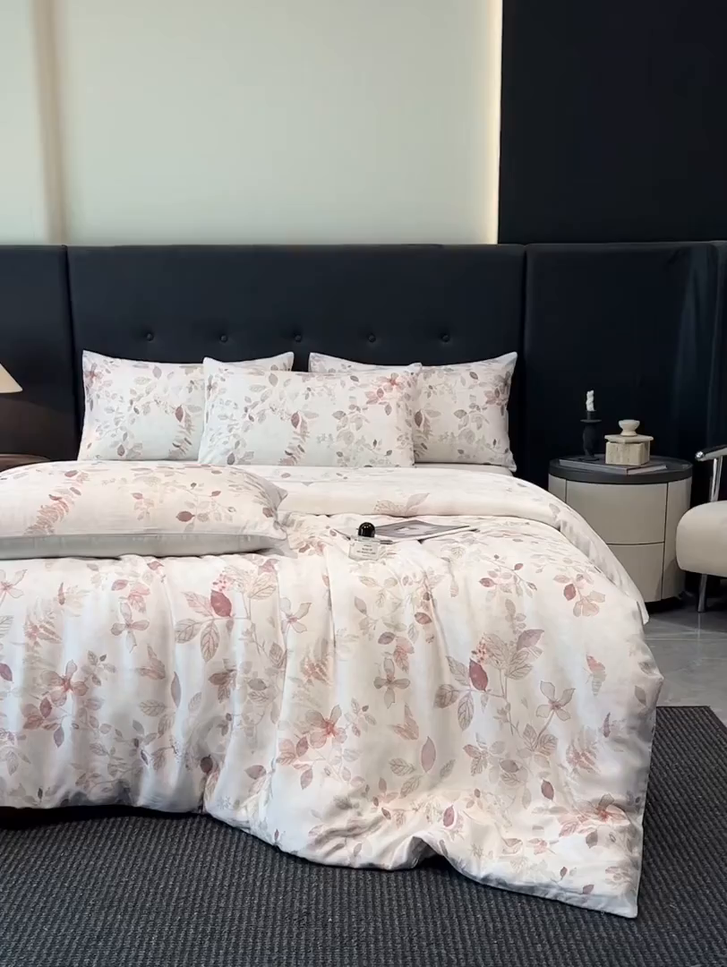 91家纺网 家纺一手货源 找家纺 慕晨 2025新款莱赛尔天丝数码印花四件套莱赛尔夏被四件套天丝夏凉被直播热款四件套 藏幽 绿