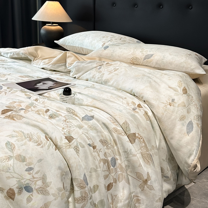 91家纺网 家纺一手货源 找家纺 慕晨 2025新款莱赛尔天丝数码印花四件套莱赛尔夏被四件套天丝夏凉被直播热款四件套 藏幽 香槟