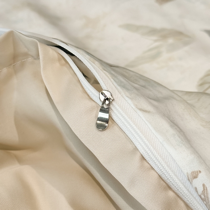 91家纺网 家纺一手货源 找家纺 慕晨 2025新款莱赛尔天丝数码印花四件套莱赛尔夏被四件套天丝夏凉被直播热款四件套 藏幽 香槟