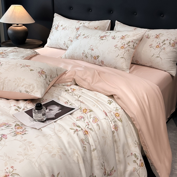 91家纺网 家纺一手货源 找家纺 慕晨 2025新款莱赛尔天丝数码印花四件套莱赛尔夏被四件套天丝夏凉被直播热款四件套 花漾 粉