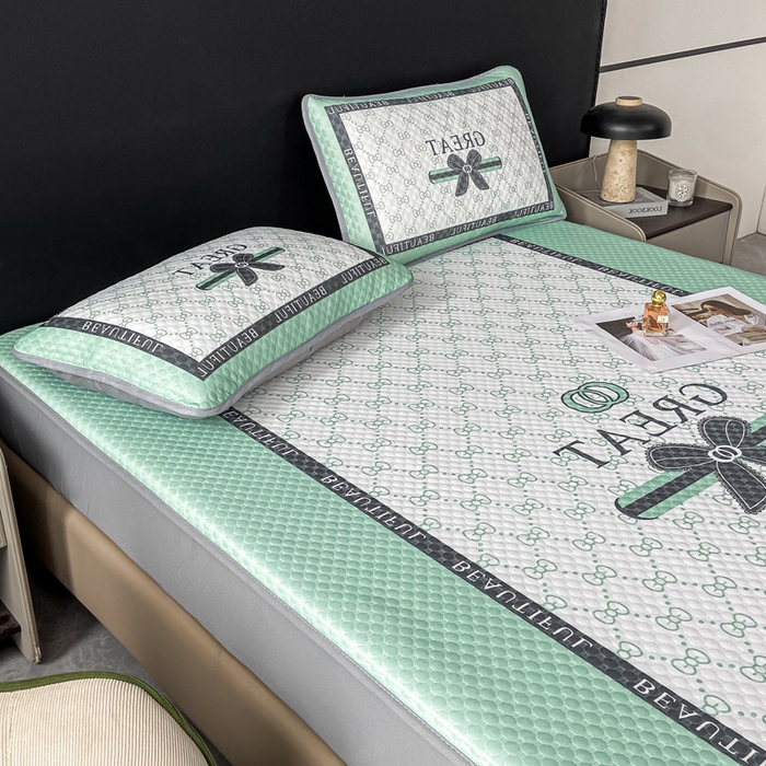 91家纺网 家纺一手货源 找家纺 慕梵家居 2025新款大版印花冰豆豆凉席席子床笠款三件套 风尚-绿