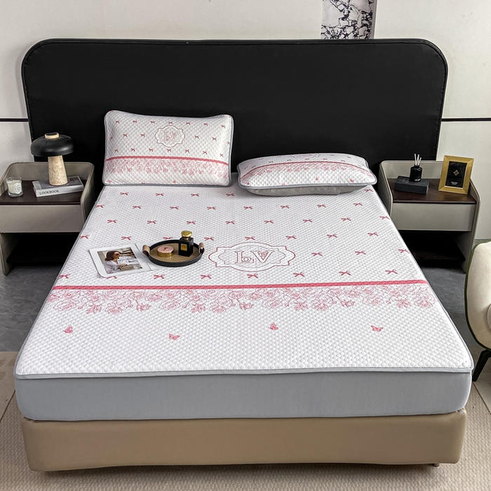 91家纺网 家纺一手货源 找家纺 慕梵家居 2025新款大版印花冰豆豆凉席席子床笠款三件套 蝴蝶结-粉