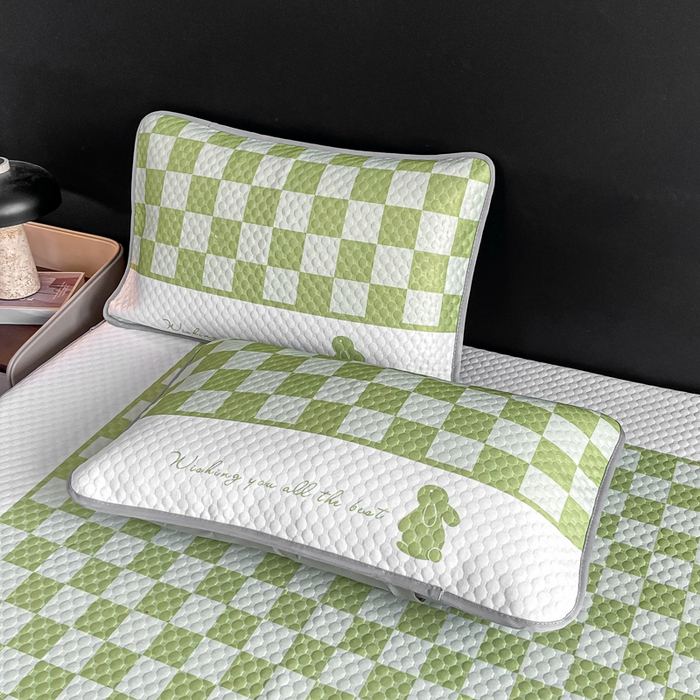 91家纺网 家纺一手货源 找家纺 慕梵家居 2025新款大版印花冰豆豆凉席席子床笠款三件套 可爱兔-绿