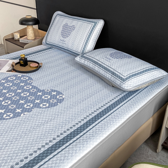 91家纺网 家纺一手货源 找家纺 慕梵家居 2025新款大版印花冰豆豆凉席席子床笠款三件套 美丽生活-灰