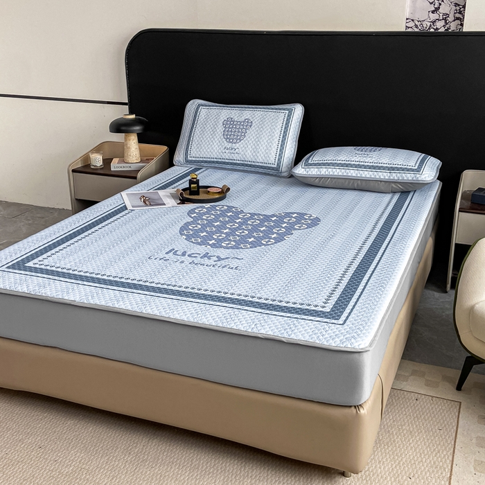 91家纺网 家纺一手货源 找家纺 慕梵家居 2025新款大版印花冰豆豆凉席席子床笠款三件套 美丽生活-灰