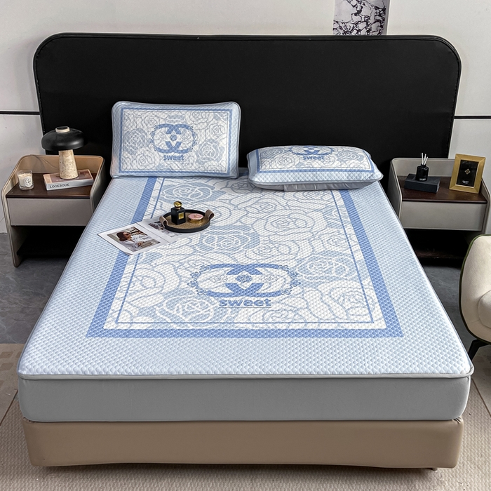 91家纺网 家纺一手货源 找家纺 慕梵家居 2025新款大版印花冰豆豆凉席席子床笠款三件套 甜蜜的爱-蓝