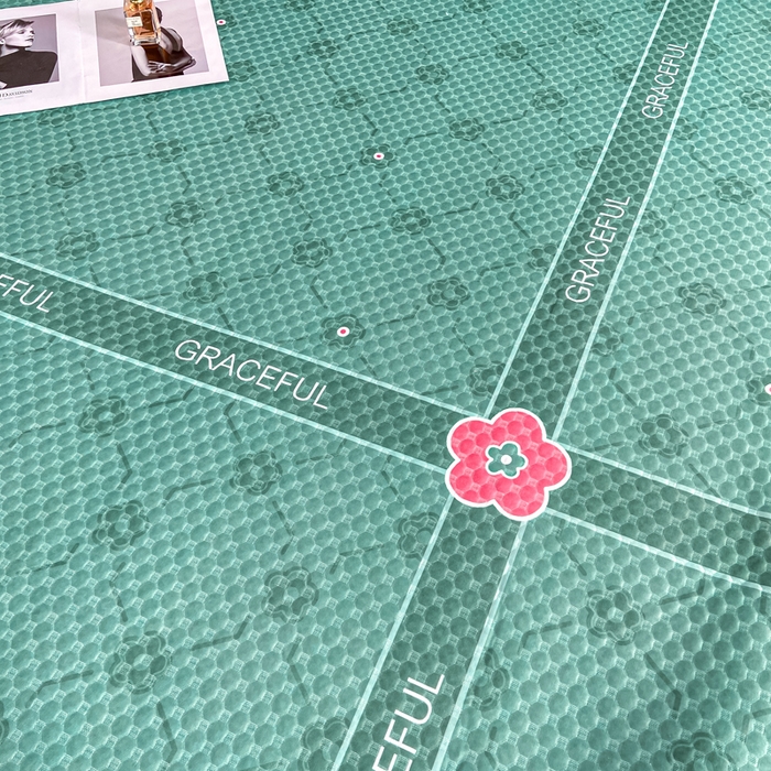 91家纺网 家纺一手货源 找家纺 慕梵家居 2025新款大版印花冰豆豆凉席席子床笠款三件套 优雅绿