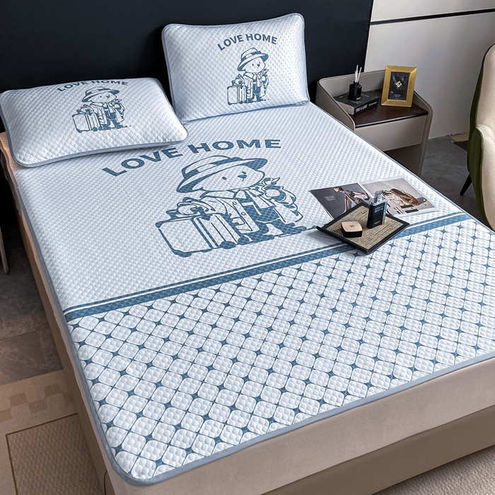 91家纺网 家纺一手货源 找家纺 慕梵家居 2025新款大版印花冰豆豆凉席席子三件套 爱家-灰