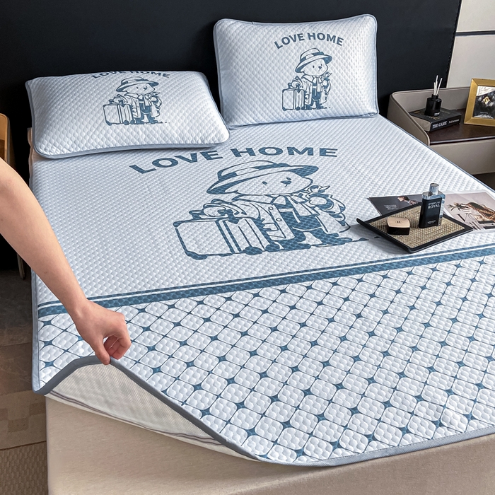 91家纺网 家纺一手货源 找家纺 慕梵家居 2025新款大版印花冰豆豆凉席席子三件套 爱家-灰