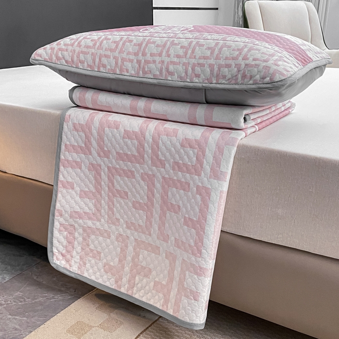 91家纺网 家纺一手货源 找家纺 慕梵家居 2025新款大版印花冰豆豆凉席席子三件套 大美兔-粉