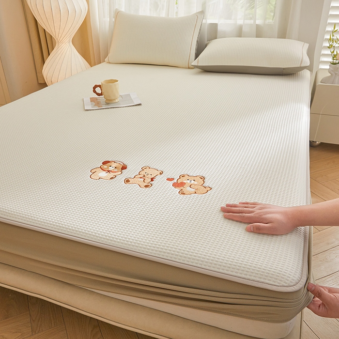 91家纺网 家纺一手货源 找家纺 （总）全季家居 2025新款A类乙纶PE家族系列刺绣凉豆豆席凉席席子