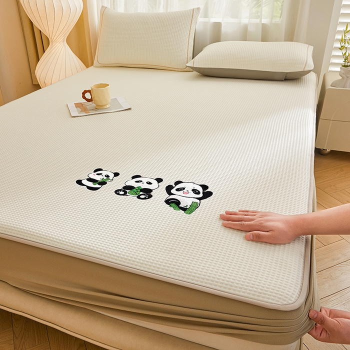 91家纺网 家纺一手货源 找家纺 （总）全季家居 2025新款A类乙纶PE家族系列刺绣凉豆豆席凉席席子