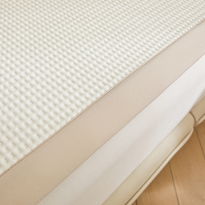 91家纺网 家纺一手货源 找家纺 全季家居 2025新款A类乙纶PE家族系列刺绣凉豆豆席凉席席子 快乐小熊-米黄-床席款