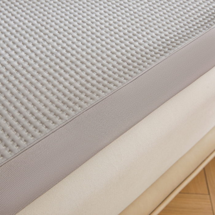 91家纺网 家纺一手货源 找家纺 全季家居 2025新款A类乙纶PE家族系列刺绣凉豆豆席凉席席子 熊猫家族-浅灰-床席款