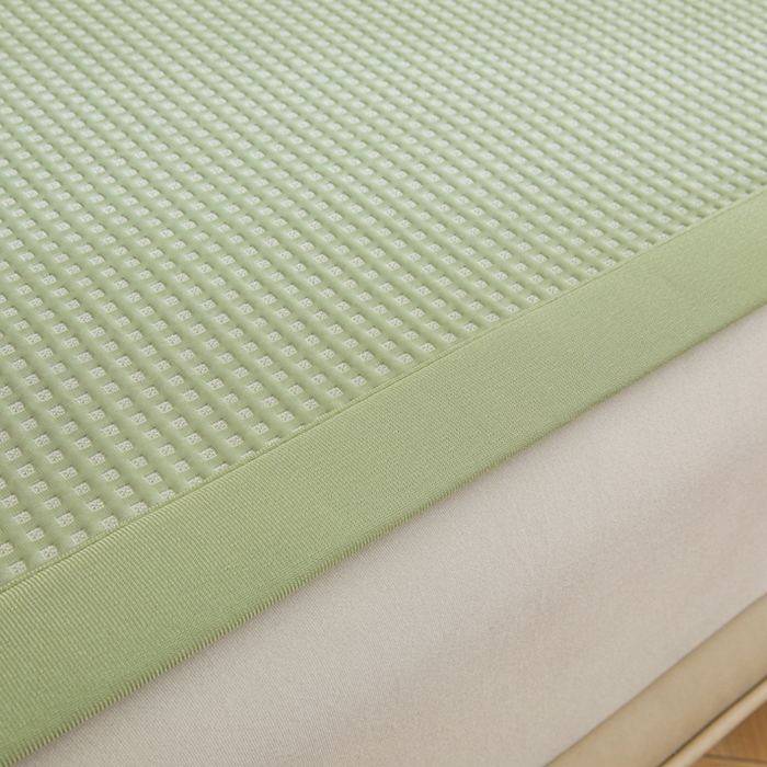 91家纺网 家纺一手货源 找家纺 全季家居 2025新款A类乙纶PE家族系列刺绣凉豆豆席凉席席子 熊猫家族-水绿-床席款