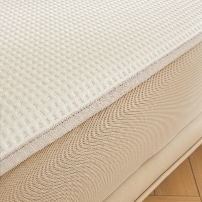 91家纺网 家纺一手货源 找家纺 全季家居 2025新款A类乙纶PE家族系列刺绣凉豆豆席凉席席子 熊猫家族-米黄-床笠款