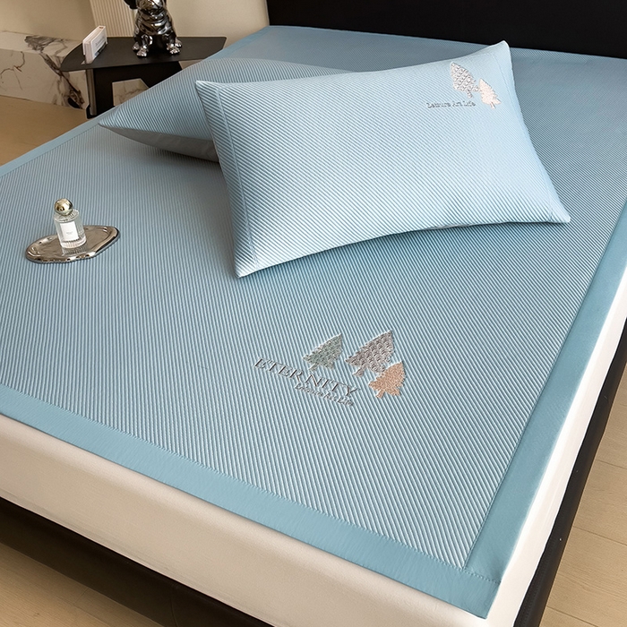 91家纺网 家纺一手货源 找家纺 全季家居 2025新款A类乙纶PE希望森林刺绣系列凉豆豆席凉席席子 天蓝-床席款