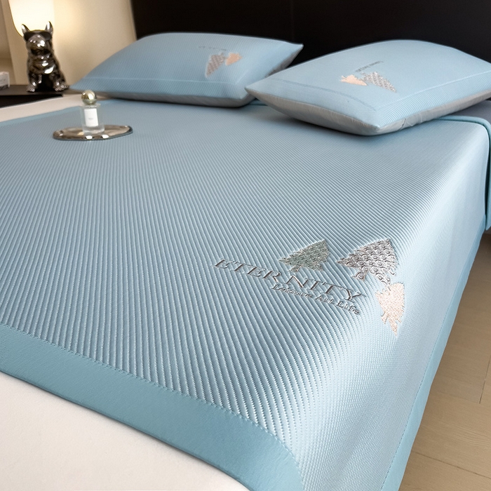 91家纺网 家纺一手货源 找家纺 全季家居 2025新款A类乙纶PE希望森林刺绣系列凉豆豆席凉席席子 天蓝-床席款