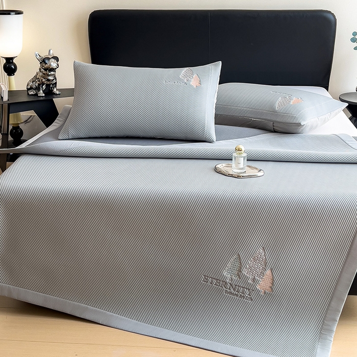 91家纺网 家纺一手货源 找家纺 全季家居 2025新款A类乙纶PE希望森林刺绣系列凉豆豆席凉席席子 银灰-床席款