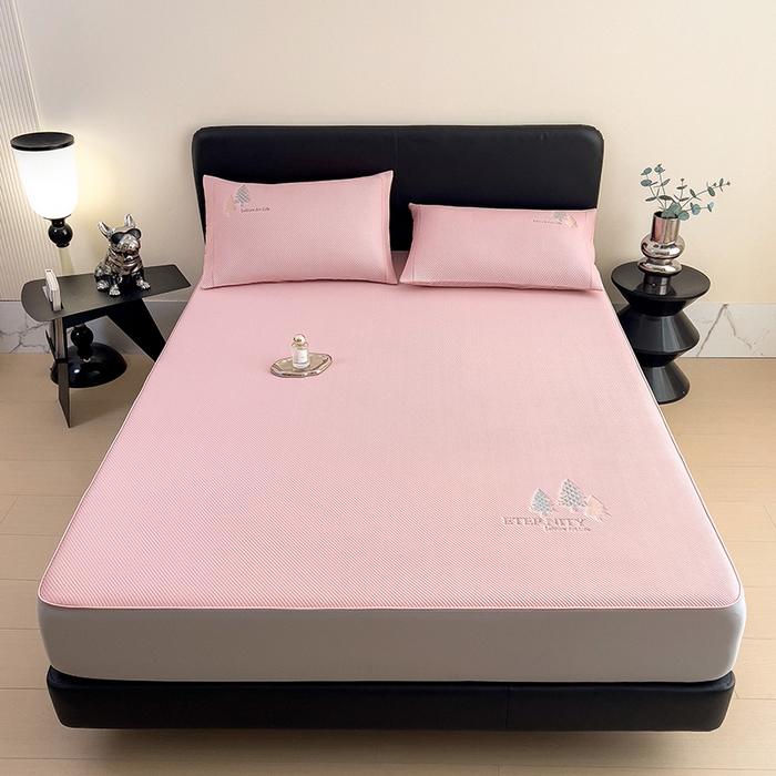 91家纺网 家纺一手货源 找家纺 全季家居 2025新款A类乙纶PE希望森林刺绣系列凉豆豆席凉席席子 淡粉-床笠款