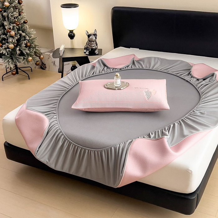 91家纺网 家纺一手货源 找家纺 全季家居 2025新款A类乙纶PE希望森林刺绣系列凉豆豆席凉席席子 淡粉-床笠款