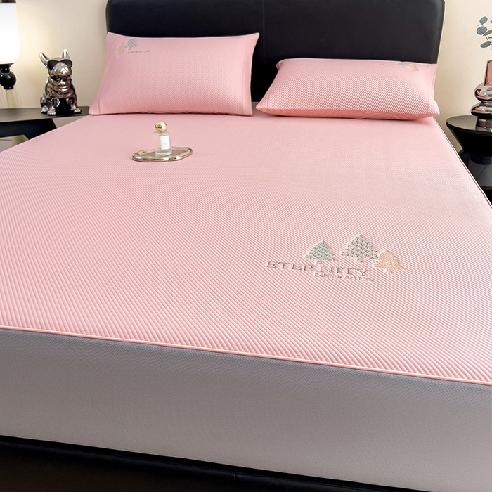 91家纺网 家纺一手货源 找家纺 全季家居 2025新款A类乙纶PE希望森林刺绣系列凉豆豆席凉席席子 淡粉-床笠款