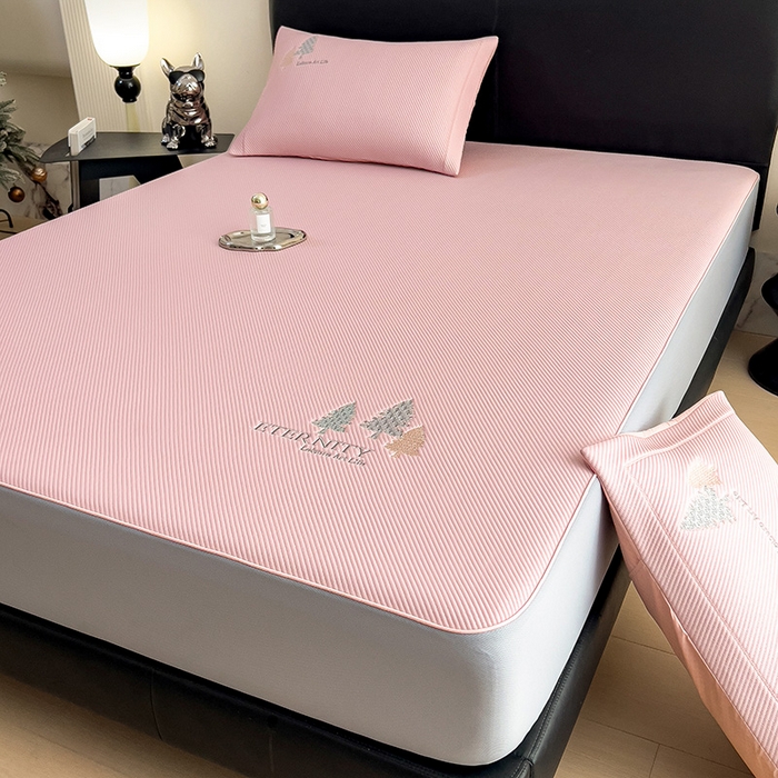 91家纺网 家纺一手货源 找家纺 全季家居 2025新款A类乙纶PE希望森林刺绣系列凉豆豆席凉席席子 淡粉-床笠款