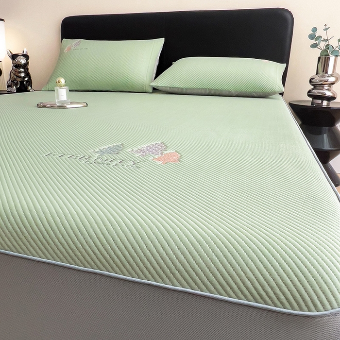 91家纺网 家纺一手货源 找家纺 全季家居 2025新款A类乙纶PE希望森林刺绣系列凉豆豆席凉席席子 水绿-床笠款