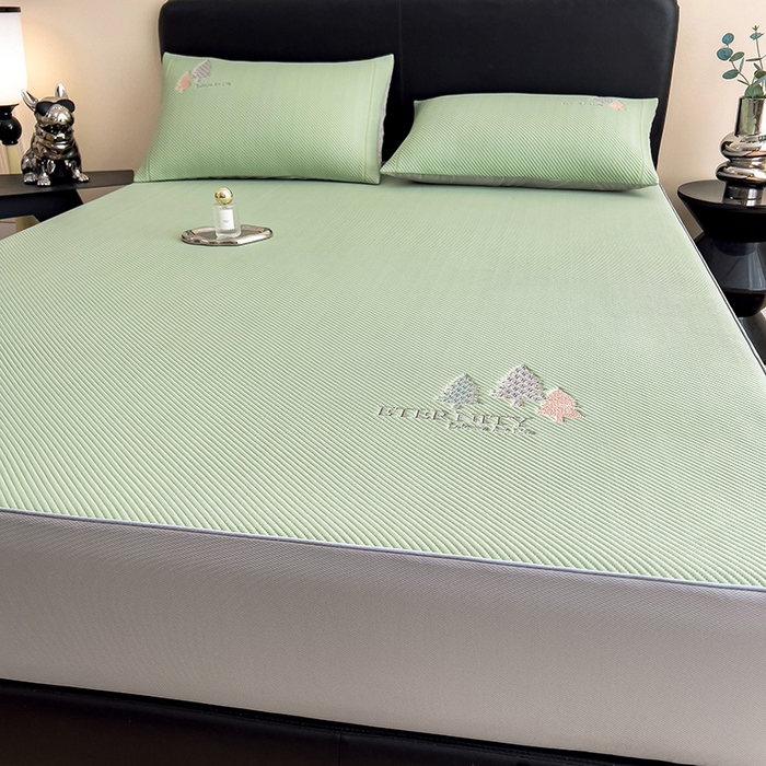 91家纺网 家纺一手货源 找家纺 全季家居 2025新款A类乙纶PE希望森林刺绣系列凉豆豆席凉席席子 水绿-床笠款