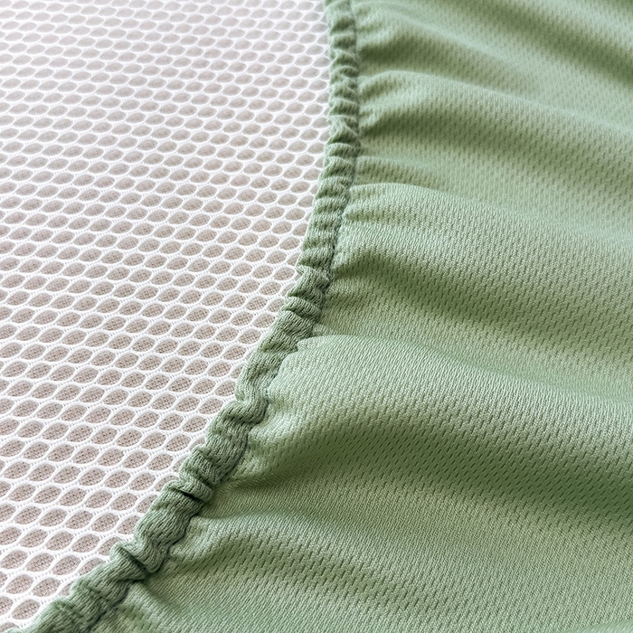 91家纺网 家纺一手货源 找家纺 全季家居 2025新款A类乙纶PE卡通系列凉豆豆席凉席席子 草莓甜心-水绿-床笠款